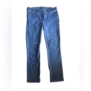 Levi's Women's Straight Leg Jeans in Denim Blue